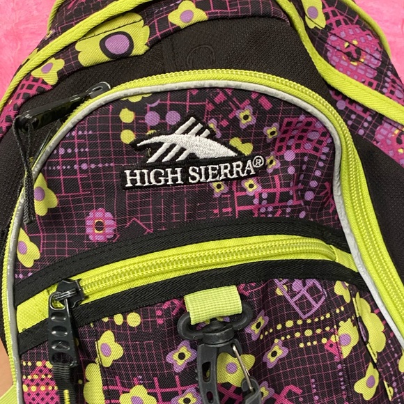 High Sierra Backpack - Picture 6 of 6